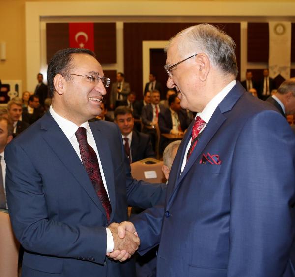 Bekir Bozdağ: Hukuka bağlı olmayan vicdan bağımsız olamaz