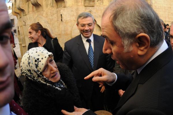Bakan Ala, Mardin'de esnafı ziyaret etti