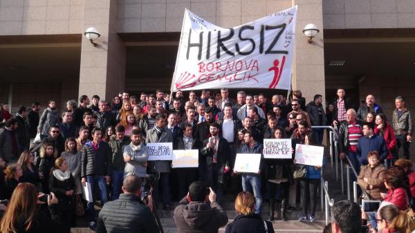 Duruşma sonrası basın açıklamasına hakaret soruşturması