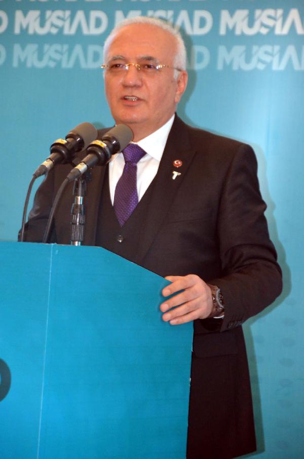 Bakan Elitaş: Bölücülere ve parelcilere 'defol git' diyebilirsek Türkiye'nin önü aydınlık (3)