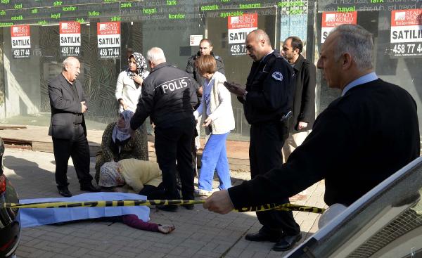 İncirlik Gümrük Müdürü balkondan düşerek öldü