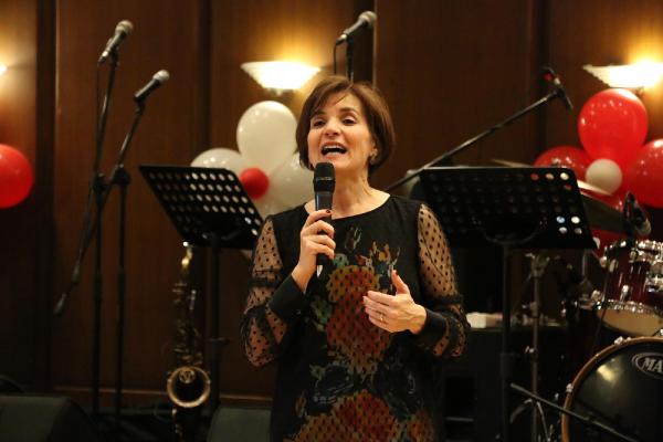LÖSEV'den lösemili çocuklara yılbaşı partisi