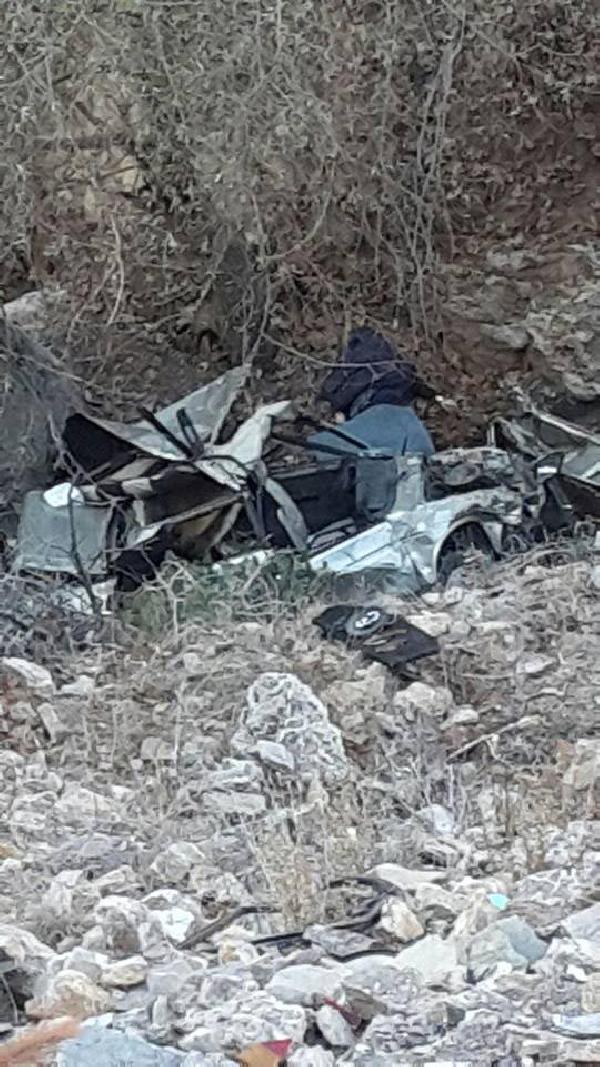 Otomobil dere yatağına yuvarlandı: 1 ölü, 6 yaralı