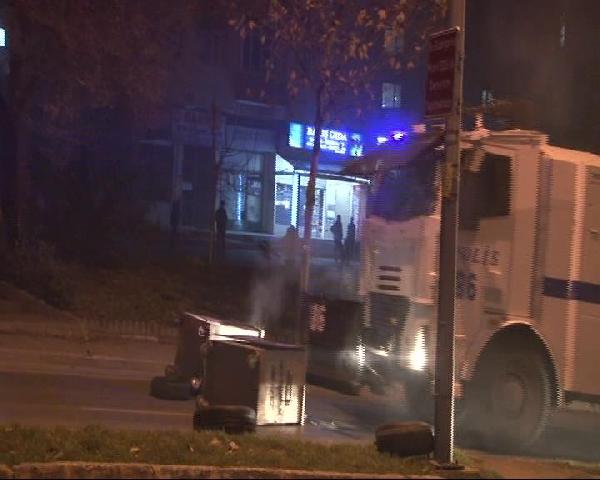 Kartal'da korsan gösteri: 1 polis hafif yaralandı, 8 kişi gözaltında