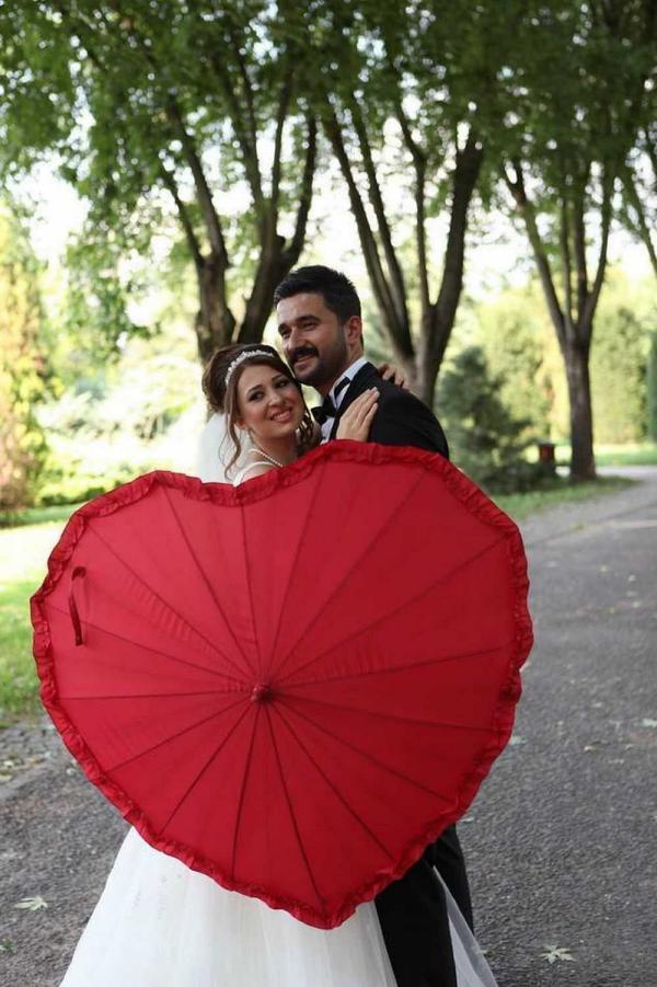 'Kaldırımda düzgün otur' dedi canından oldu