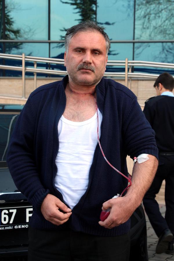 Hastaneden 'dren' ile çıkıp hemşire ve doktoru şikayet etti