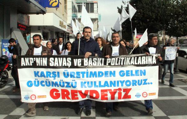 Sokağa çıkma yasaklarını sprotesto etmek için Şanlıurfa’da sendikalardan iş bırakma eylemi