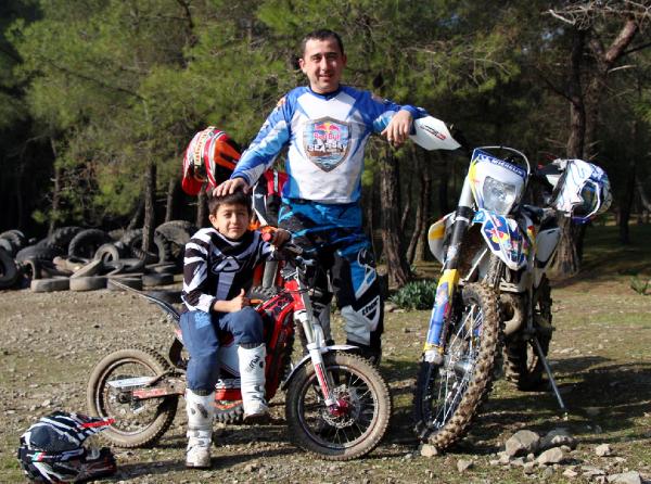 7 yaşındaki Eren'in enduro motosiklet tutkusu
