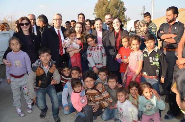 Mersin avukatlarından Suriyeli sığınmacılara şefkat eli