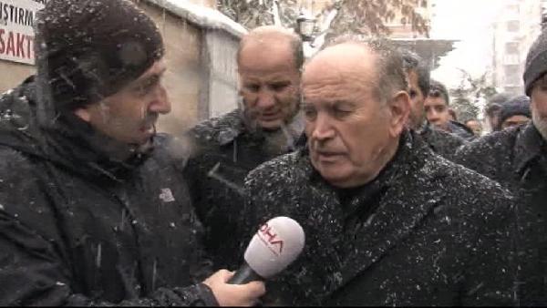 Topbaş, kış lastiği kullanmayan özel araçların trafikte problem yarattığını söyledi