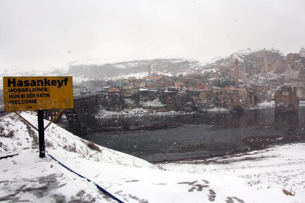 Hasankeyf beyaza büründü