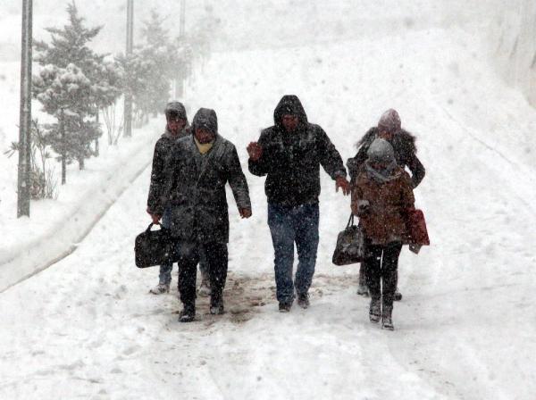 Zonguldak'ta 84 köy yolu ulaşıma kapandı