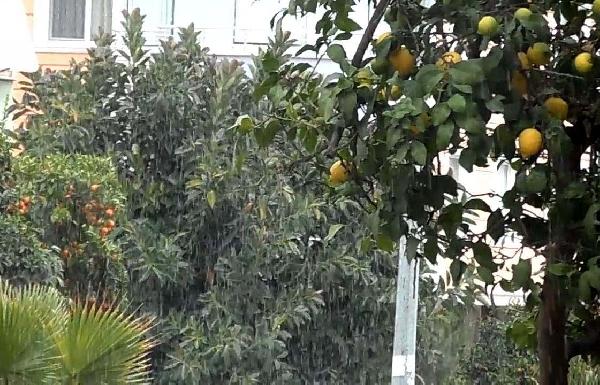 Anamur'a kar yağdı