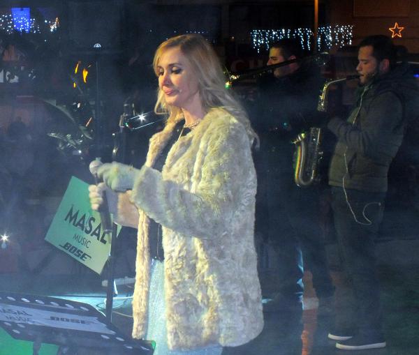 Marmaris yeni yıla Gökçe'yle girdi