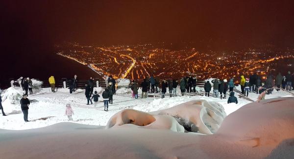 Boztepe’de havai fişekli yeni yıl gösterisi