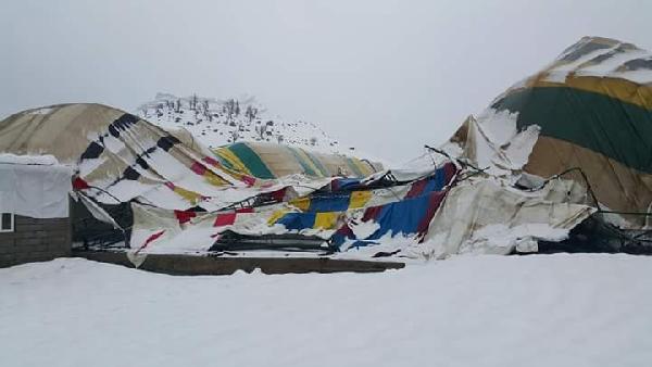 Kar yağışı Van, Bitlis, Hakkari'de hayatı durma noktasına getirdi (2)