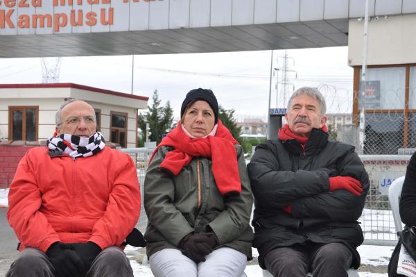 Umut Nöbeti'nin 32. gününde 32. gün ekibi...