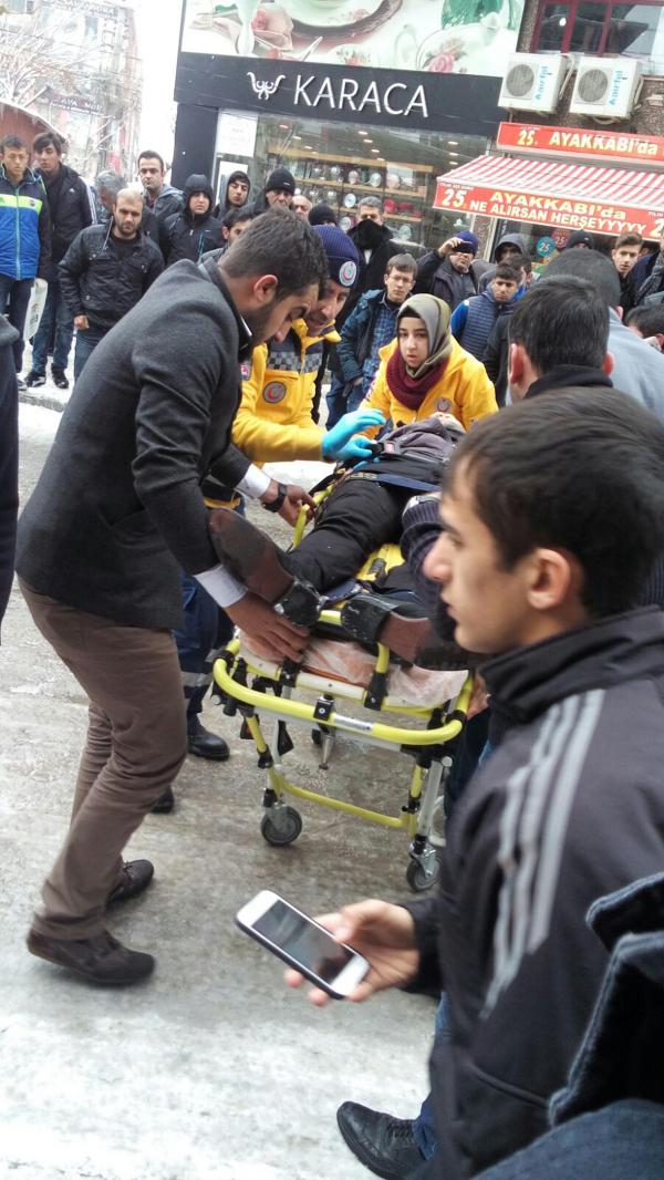 Nişanlısının boğazını keserek öldürdükten sonra intihar etti