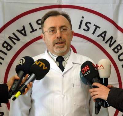 Prof.Dr.Şükrü Öztürk, 'Yapay solunum tedavisi uygulanmaktadır'