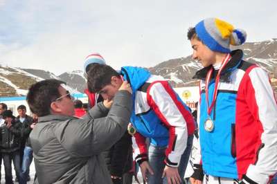 Bitlis'teki GAP Kış Oyunları, ödül töreniyle sona erdi