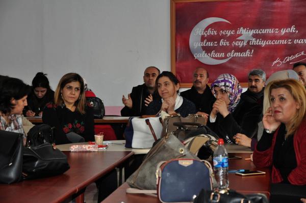 Eğitimcilere toplumsal cinsiyet eşitliği eğitimi