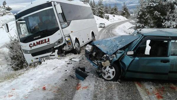 Denizli'ye mevsimin ilk karı düştü