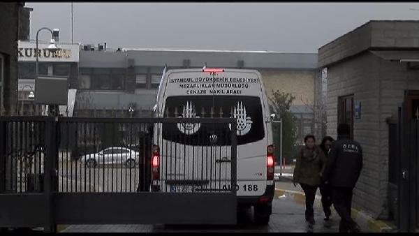Gaziosmanpaşa'da ölen anne ve 3 çocuğunun cenazeleri Adli Tıp Kurumu'a getirildi
