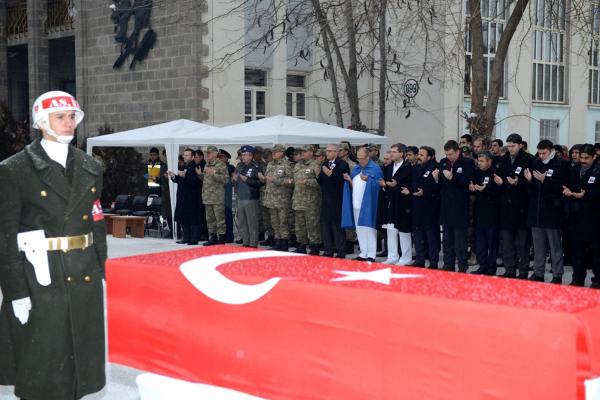 Diyarbakır Sur'da 1 asker şehit (2)