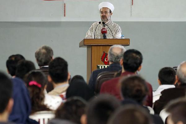 Diyanet İşleri Başkanı Görmez, Riyad Uluslararası Türk Okulunu ziyaret etti