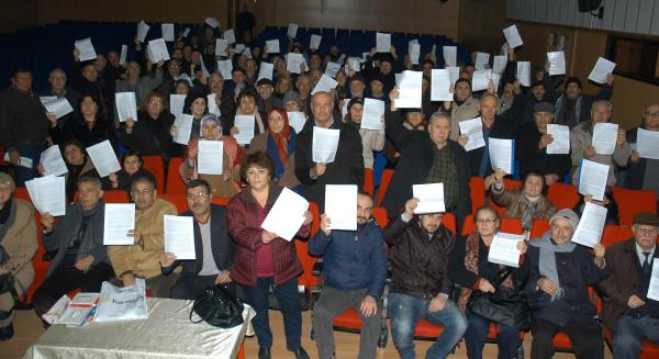 Evleri yıkılanlar Cumhurbaşkanından yardım istedi