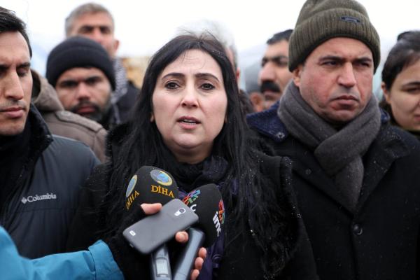Cizre ve Silopi'ye gitmek isteyen heyete yine izin verilmedi (2)