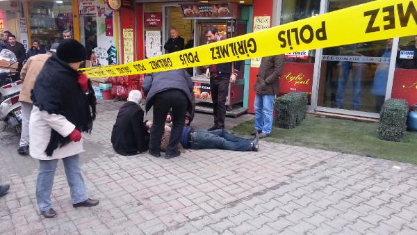 Tartıştığı adamı bacaklarından vurdu