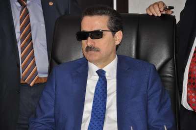 Bakan Çelik: Bir elde silah bir elde zeytin dalı olmaz