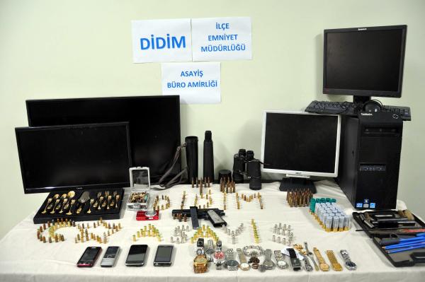 Otomobilden 'cephanelik' çıktı