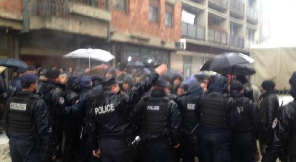 Kosova’da Ortodoks Sırpların Noel kutlamasında protesto