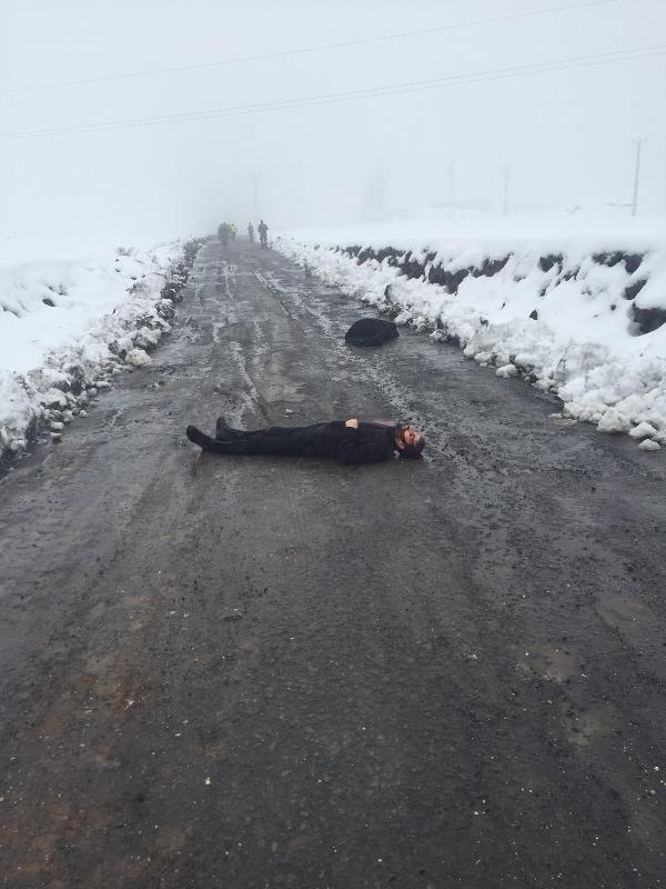 Diyarbakır Çınar'da 2 kişi yol ortasında cesetleri bulundu