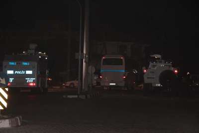 Elektrik kesintisi mahalleyi karıştırdı