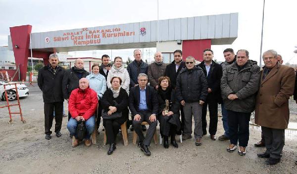 Silivri Cezaevi önünde "Basın Özgürlüğü" ödül töreni...