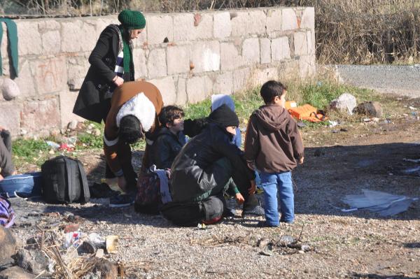 Çanakkale'de 138 Suriyeli kaçak yakalandı