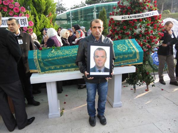 İşadamı Rafet Özsoy son yolculuğuna uğurlandı