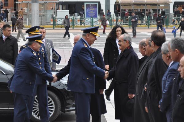 Orgeneral Ünal, Vali Tuna'yı ziyaret etti