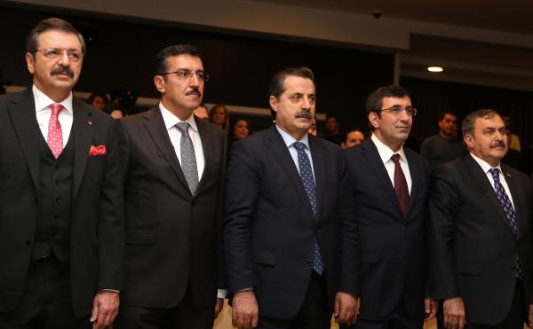 Bakan Yılmaz: Hendekler ekonomik refaha darbe vuruyor