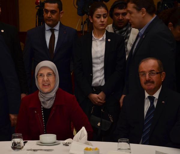 Bakan Ramazanoğlu: "Bakanlıktan 4 şehir 12 ilçenin ihtiyaçlarını kontrol etmeden ayrılmıyorum"