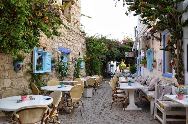 Çeşme'ye büyük onur