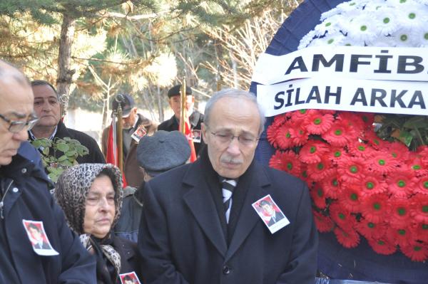 Şehit askeri 22 yıl sonra komutan ve silah arkadaşları andı