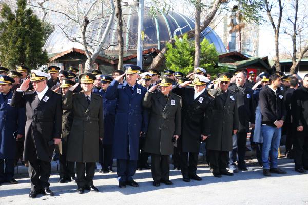 Şehit Onbaşı İstanbul'da toprağa verildi