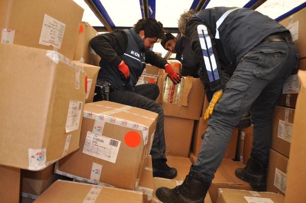 Aksaray'da 100 bin paket kaçak sigara ele geçirildi