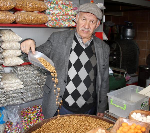 140 yıllık ata mesleği leblebiciliği sürdürüyor