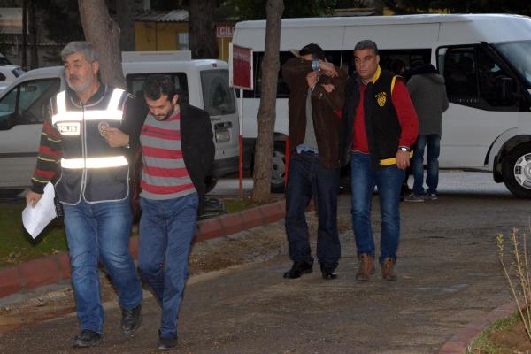 Evlilik vaadiyle kandırıp kaçırdığı arkadaşının eşine fuhuş yaptırdı