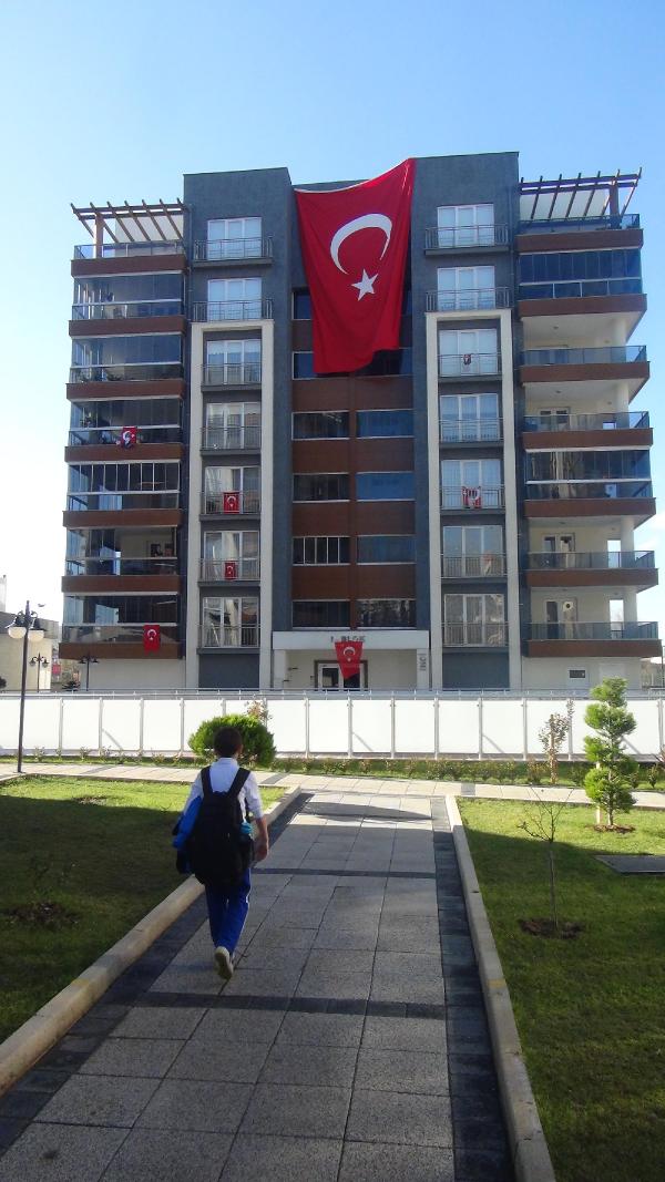 Uzman çavuş doğduğu yerde şehit oldu (2)